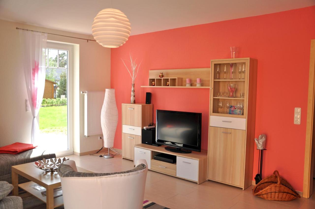 Ferienhaus Mueritzsonne / Eg-Appartement Marienfelde ภายนอก รูปภาพ